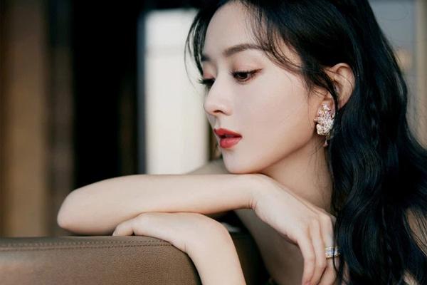 Bước lên xe hoa thì chồng ngăn lại đưa 1 thứ, tôi bật khóc cảm ơn anh cả đời-3