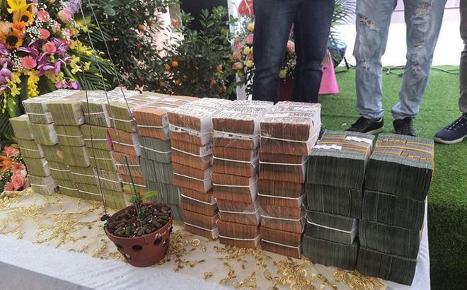 Loạt đại gia buôn lan đột biến khoe tậu siêu xế chỉ sau vài thương vụ-1