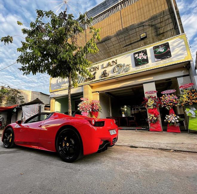 Loạt đại gia buôn lan đột biến khoe tậu siêu xế chỉ sau vài thương vụ-6