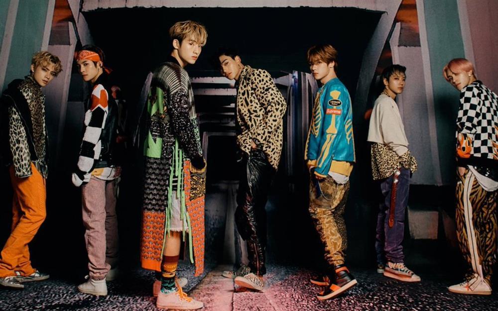 Đưa gà nhà hát tiếng Trung lên sân khấu Hàn, SM bị dập không trượt phát nào-2