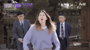 Cô gái may mắn được BTS dán chặt con mắt, chào đón hơn sao hạng A-4