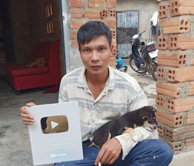 Lộ ảnh Youtuber Lộc Phụ Hồ ăn hỏi, nhan sắc cô dâu gây chú ý-1