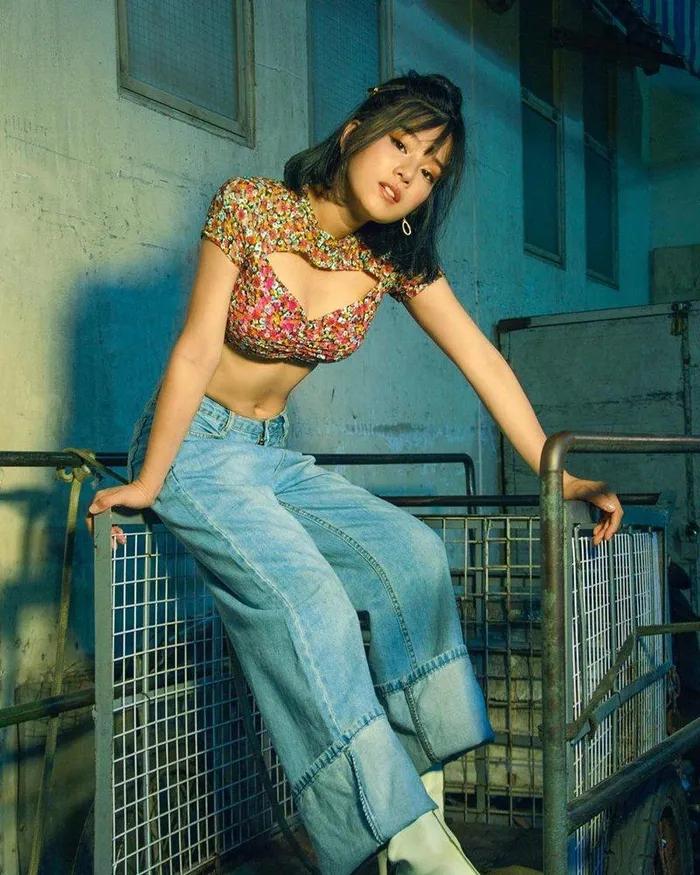 Sao nữ hở bạo có được mẹ đẻ ủng hộ ?-2