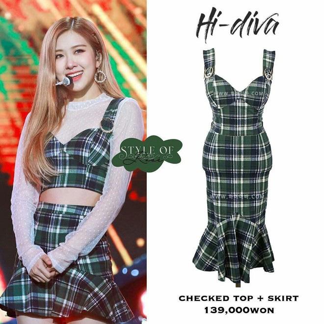 Rosé diện áo chẳng tày gang giống Lisa nhưng netizen chú ý vòng eo gây choáng-7