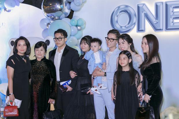 Vợ cả Minh Nhựa xuất hiện trong sinh nhật cháu ngoại-2