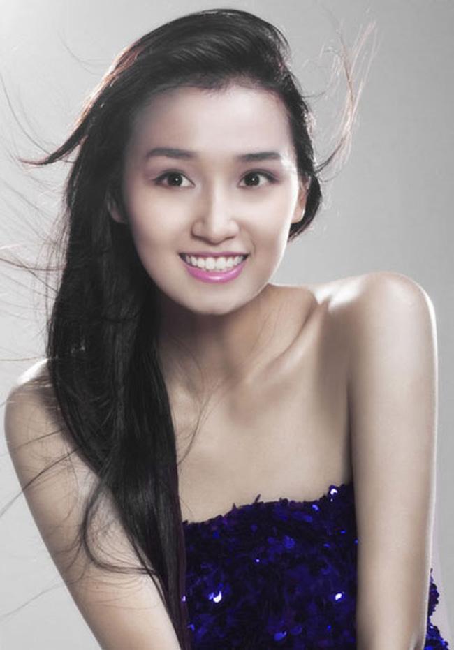 Lã Thanh Huyền chăm khoe vòng 1 phồn thực sau nghi án dao kéo-11