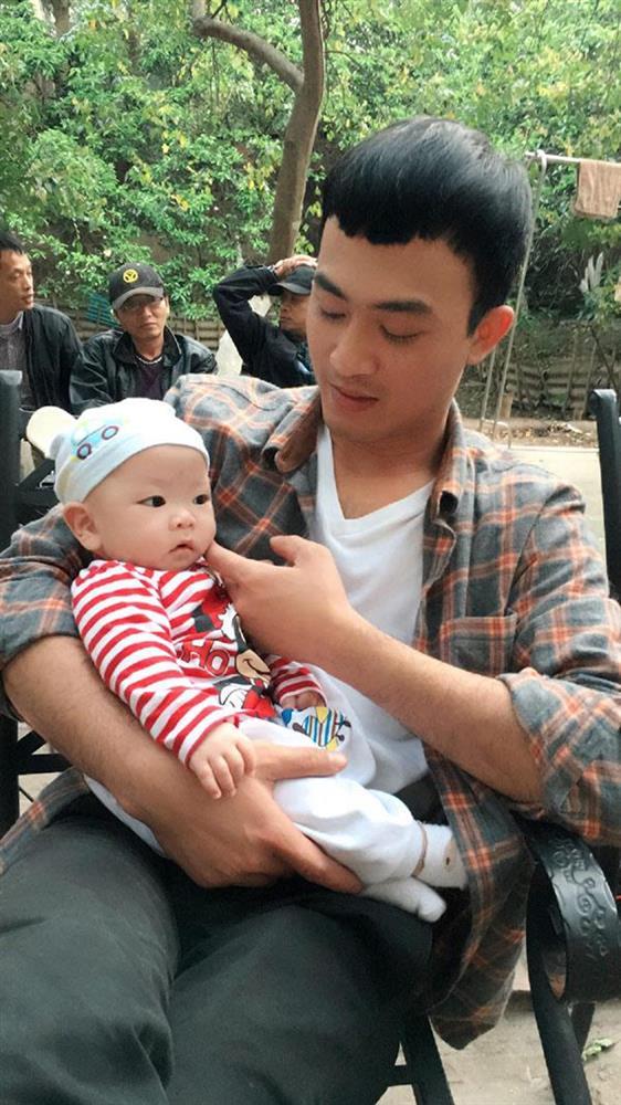 Bé gái đóng con trai Quỳnh Búp Bê ngày ấy - bây giờ-4