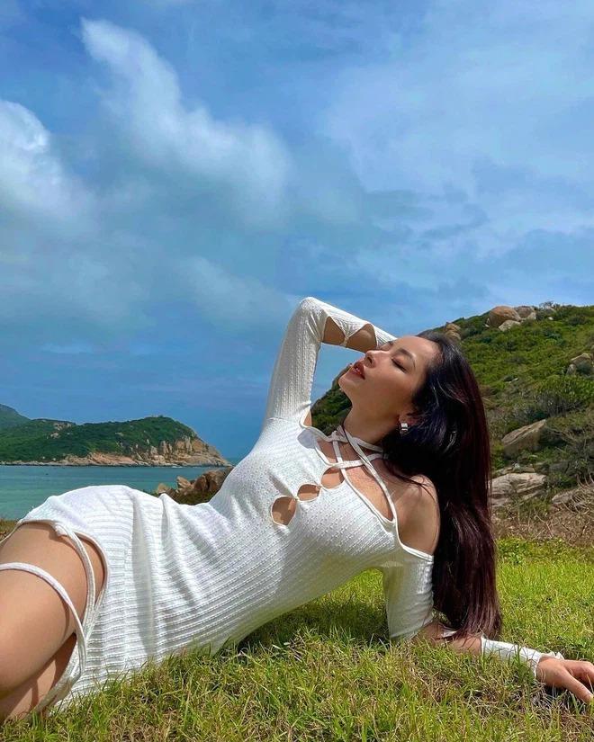 Chi Pu đọ sắc Linh Rin: Bằng tuổi đấy nhưng ai thắng thế?-8