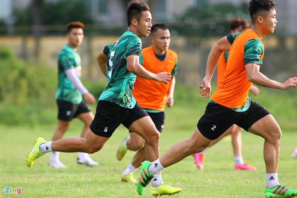 Hoàng Thịnh nghỉ tập ở CLB TP.HCM-6