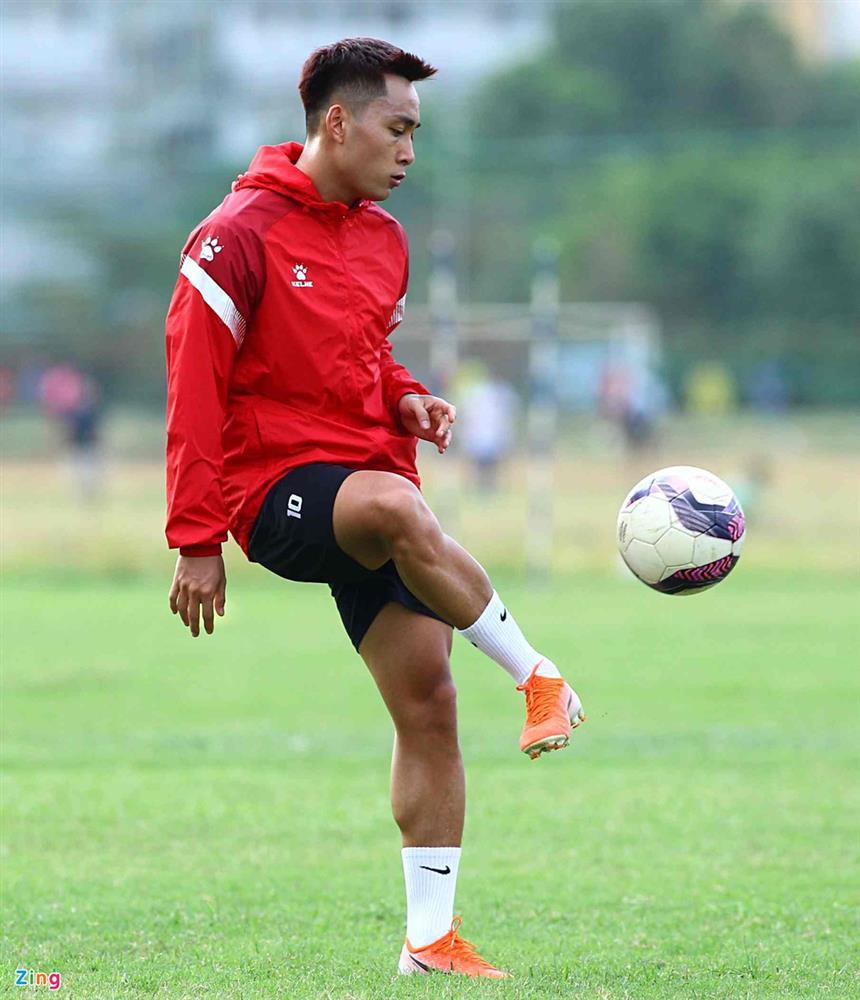 Hoàng Thịnh nghỉ tập ở CLB TP.HCM-7