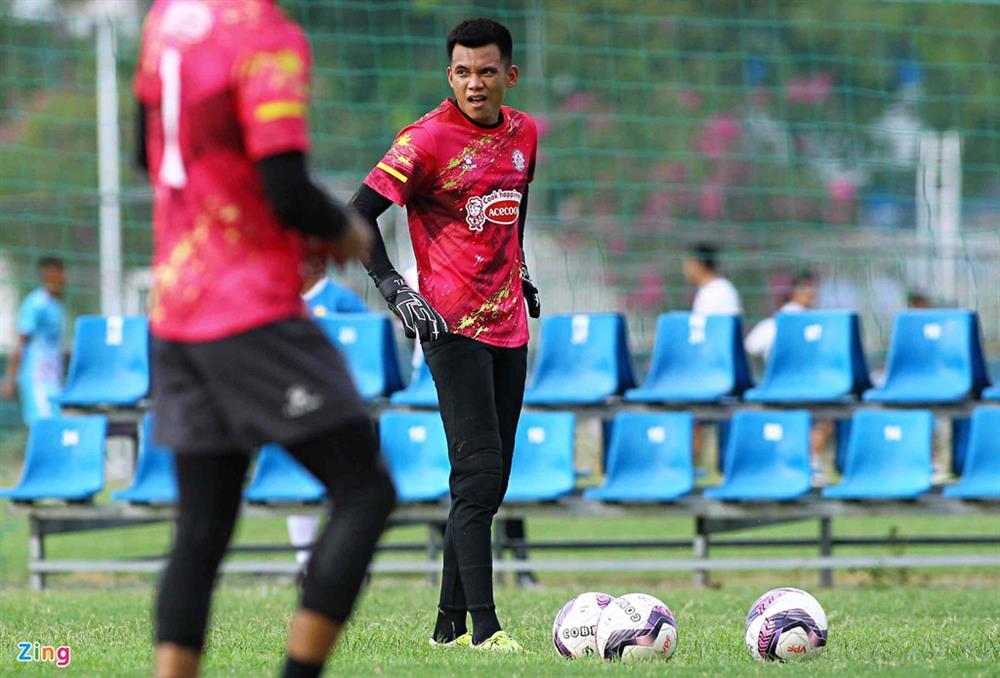 Hoàng Thịnh nghỉ tập ở CLB TP.HCM-9