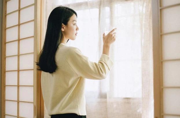 Bị chồng đuổi ra ngoài giữa đêm lạnh vì 400 nghìn, cô vợ chợt hiểu ra nguyên nhân-2