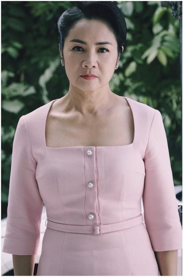 3 cái tát nổ đom đóm nhìn đã thấy đau trong Hướng Dương Ngược Nắng-1