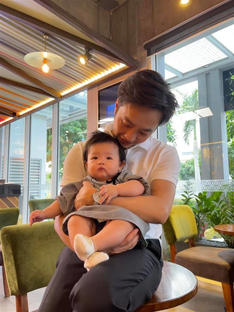 Cảnh Cường Đô La bị con gái hành đến nơi đến chốn-8