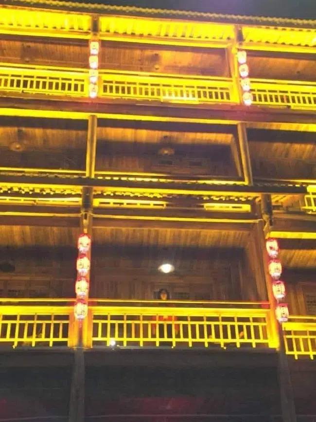 Giận tím người khi nhờ bạn thân chụp ảnh, nhìn thành quả chỉ muốn... nghỉ chơi-11