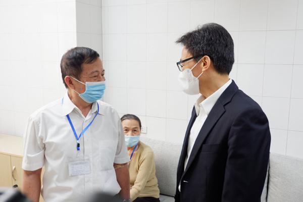 Phó Thủ tướng Vũ Đức Đam tiêm thử nghiệm vắc xin Covid-19 của Việt Nam-3