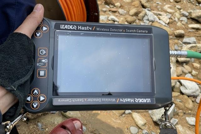 Công nhân mất tích ở Rào Trăng 3: Tìm thấy ví, quần áo, xe máy...-9