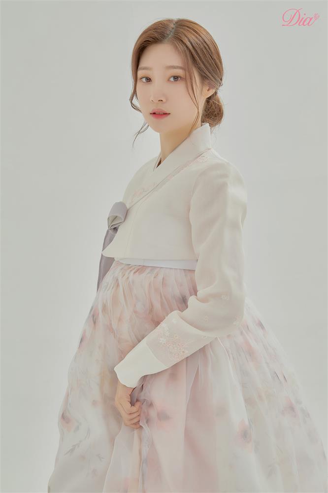 Tử vi Chủ Nhật ngày 28/3/2021 của 12 con giáp: Dần may mắn đủ đường-4