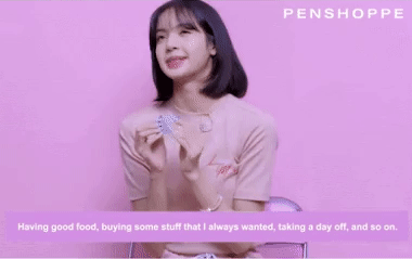 Lisa dạy fan cách yêu bản thân: Nghe thích mê nhưng tốn kém quá!-6