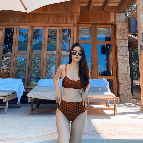 Diễm My 9X bày tỏ: "Nghệ sĩ giữ dáng cực lắm đó mọi người ơi. Ở ngoài trông vừa vặn thì lên hình trông sẽ khá tròn trĩnh, bởi vậy cần ốm ốm một xíu thì lên hình mới vừa đẹp. Mọi người cứ hỏi sao phải giảm cân và giữ dáng, là để lên hình đẹp nhất đó".