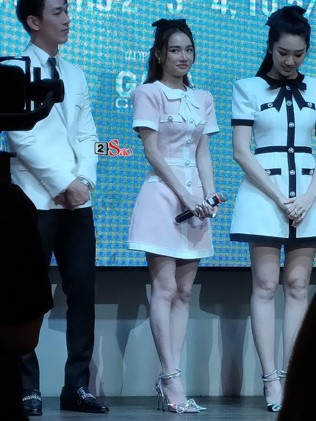 Body Nhã Phương 360 độ: Góc nào cũng tong teo đến thảm thương-8