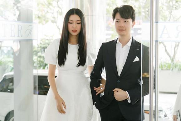 Diện bikini, Á hậu Thúy Vân bị soi photoshop hack eo thon-7