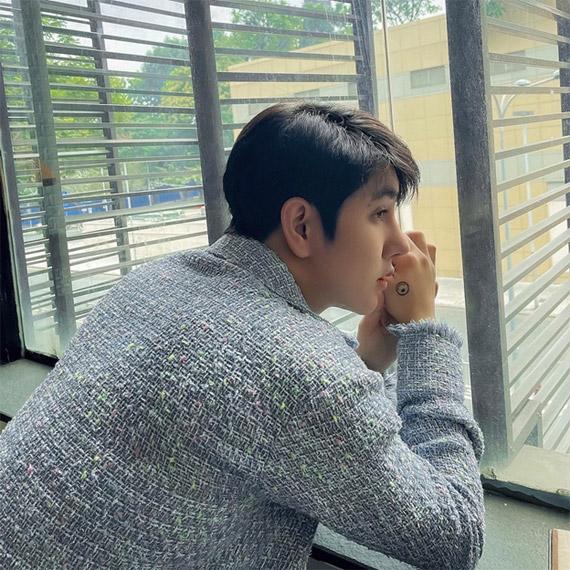 Góc nghiêng xuất sắc của hotboy Hà Nội vạn người mê-5