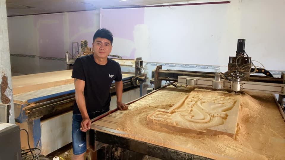 Nam ca sĩ buông mic làm thợ mộc giờ thành đại gia-2