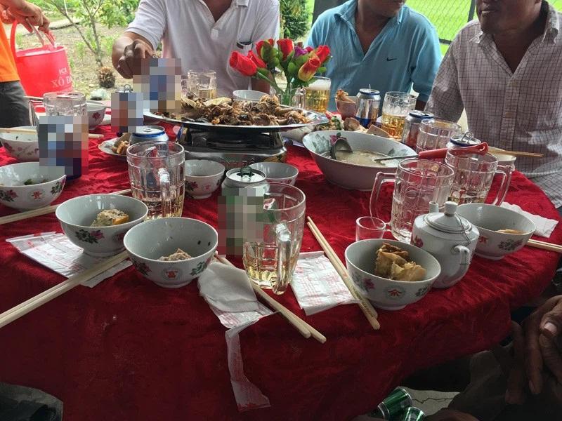 Dân mạng mổ xẻ chuyện thực đơn trong lễ cưới ở miền Tây-1