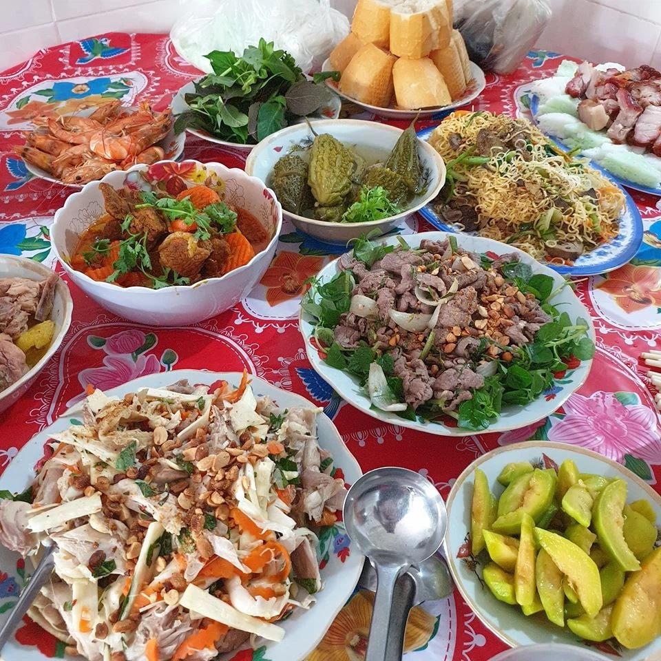 Dân mạng mổ xẻ chuyện thực đơn trong lễ cưới ở miền Tây-6