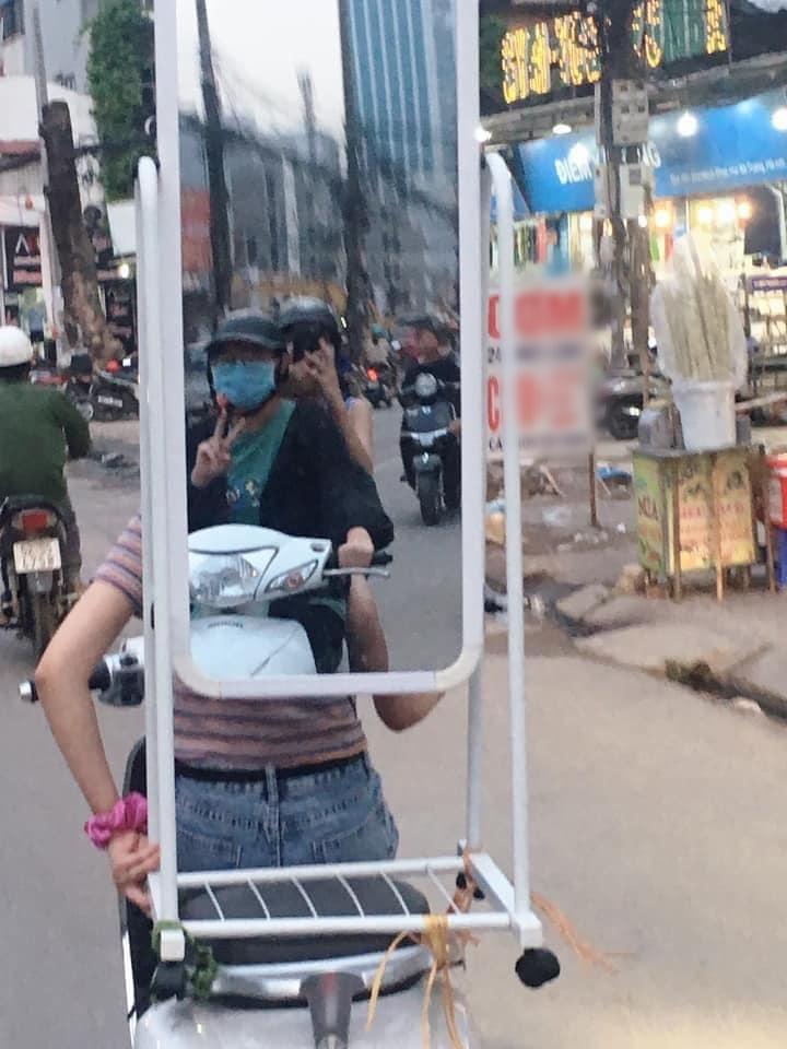 Loạt ảnh cao thủ không bằng tranh thủ của các thánh thích tự sướng-16