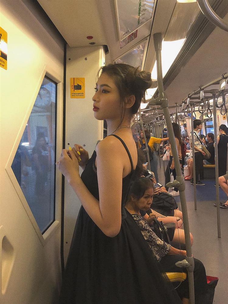 Top 20 Miss Grand Ngọc Thảo sở hữu style trẻ trung đúng tuổi 21-6