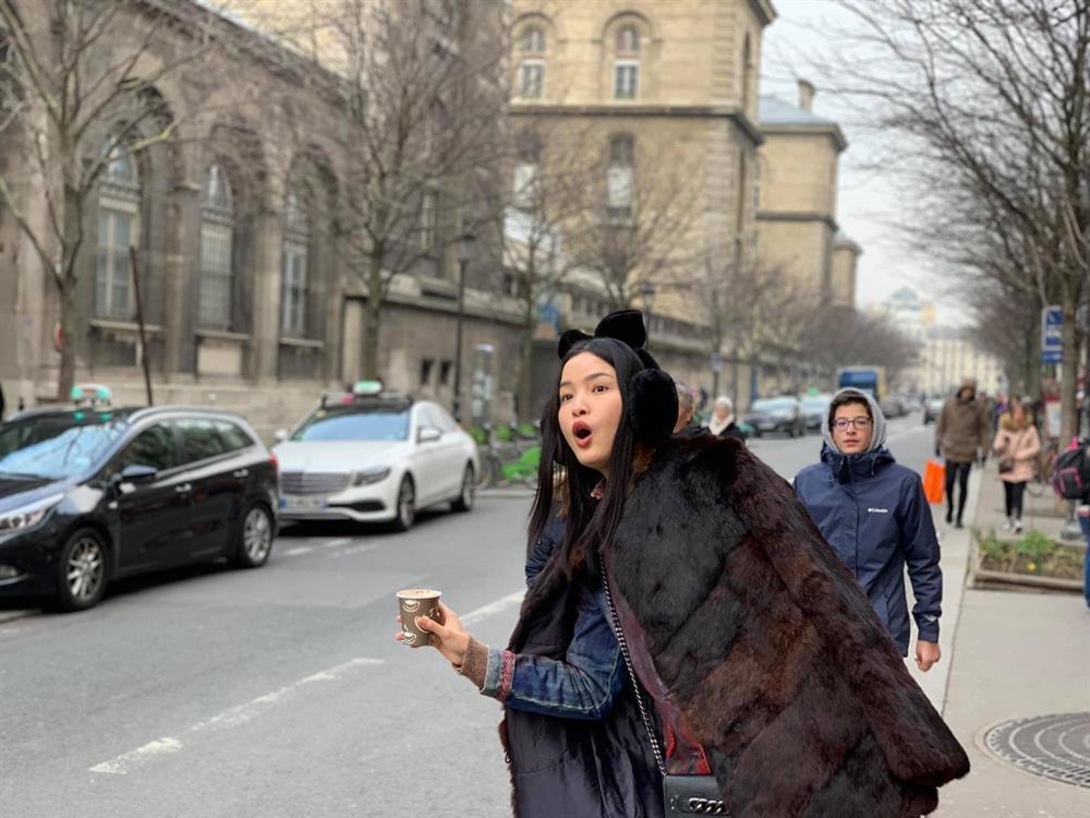 Cuộc sống tại Anh của người mẫu Chà Mi sau khi kết hôn-1