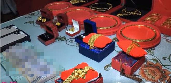 Hoa mắt cặp đôi miền Tây nhận của hồi môn tiền vàng lên tới chục tỷ-1