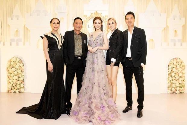 Soi quan hệ dàn dâu hào môn và gia đình chồng, ai được lòng hơn cả?-3