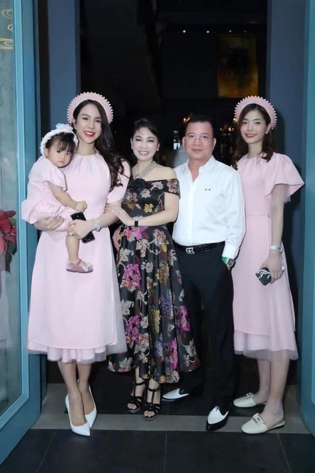 Soi quan hệ dàn dâu hào môn và gia đình chồng, ai được lòng hơn cả?-11