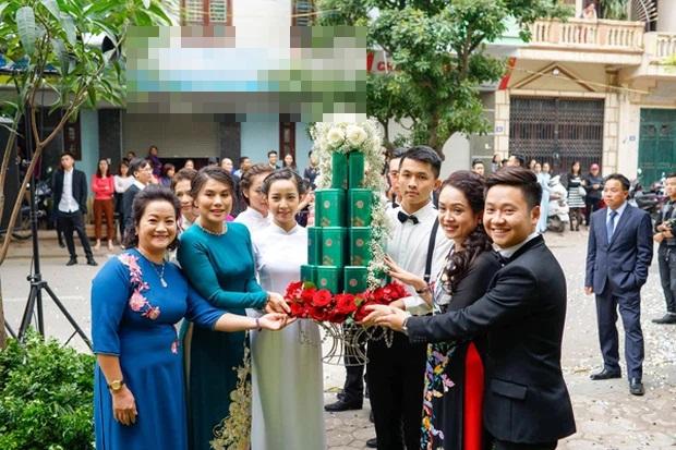 Soi quan hệ dàn dâu hào môn và gia đình chồng, ai được lòng hơn cả?-19