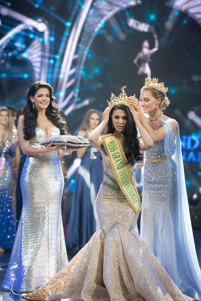 Miss Grand International 2016: Ariska Putri đến từ Indonesia là người chiến thắng.