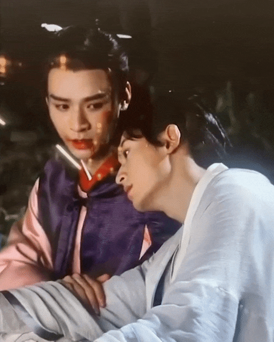 Tiếc hùi hụi những cảnh tình bể bình của Cung Tuấn và Trương Triết Hạn bị cắt khỏi Sơn Hà Lệnh-11