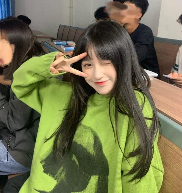 Ảnh hot girl mang tính chất minh họa: Sai một li đi một nữ thần-9