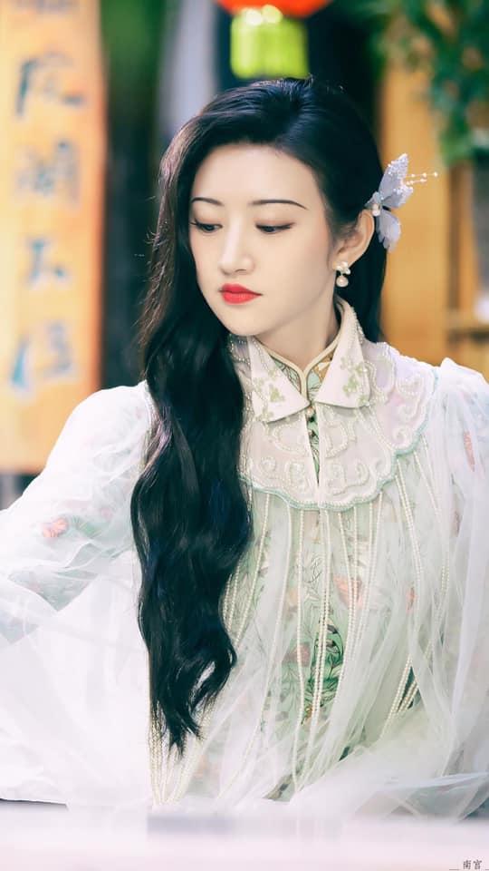 Đám đông vây kín ngắm đệ nhất mỹ nữ Bắc Kinh Cảnh Điềm-6