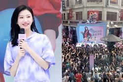 Đám đông vây kín ngắm 'đệ nhất mỹ nữ Bắc Kinh' Cảnh Điềm