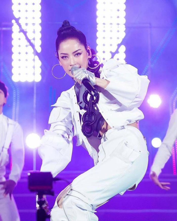 Chi Pu tự biết thực lực bản thân để đi theo con đường ca hát-3