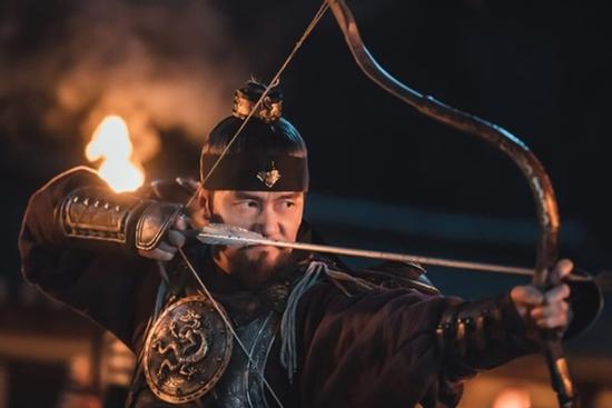 Thấy gì sau vụ phim Hàn bị cấm chiếu chỉ vì một cảnh quay?