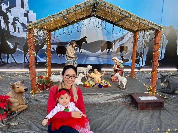 3 tháng đầu, do thiếu ngủ và những biến đối tâm lý sau sinh nên Bình Phương bị trầm cảm. Cô thấy kiệt sức vì không có cha mẹ bên cạnh (bố mẹ Bình Phương ở tiểu bang khác, chưa thể qua thăm do dịch bệnh) và khó thuê người giúp việc trong mùa Covid-19. Lúc này, Đức Tiến là chỗ dựa. Bản thân anh cũng áp lực không kém nhưng cố gắng lạc quan để khích lệ tinh thần vợ.