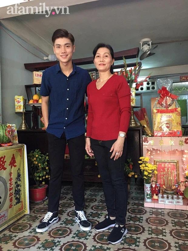 Bức ảnh cưới cách đây 33 năm của người đàn ông đẹp như tài tử gây sốt-8