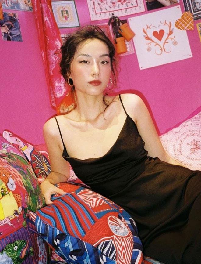 Cơ trưởng Quang Đạt để lộ mặt mộc bạn gái hot girl khác xa ảnh mạng-4