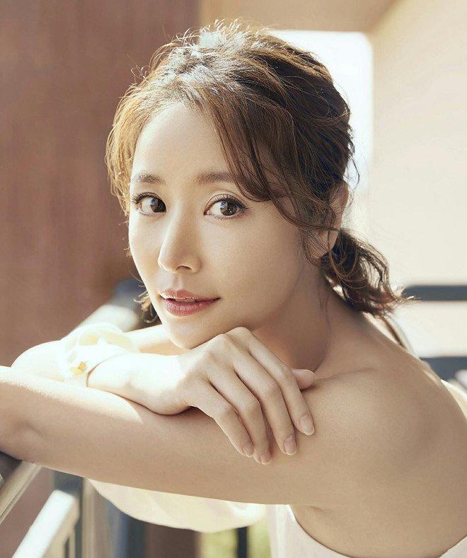 Nghịch lý khi sao gạo cội Trung Quốc đóng vai thiếu nữ-6