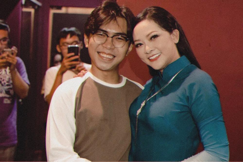 Fanboy Minh Dự được thần tượng Như Quỳnh bắt nhịp cho hát Lan Và Điệp-3