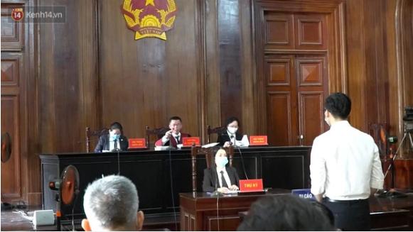 Nam tiếp viên Vietnam Airline 2 năm tù treo tội làm lây lan Covid-19-1